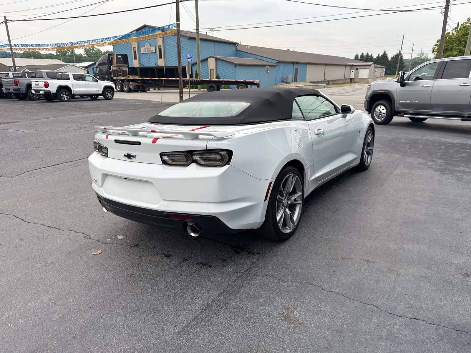 2024 Chevrolet Camaro 1LT photo 8