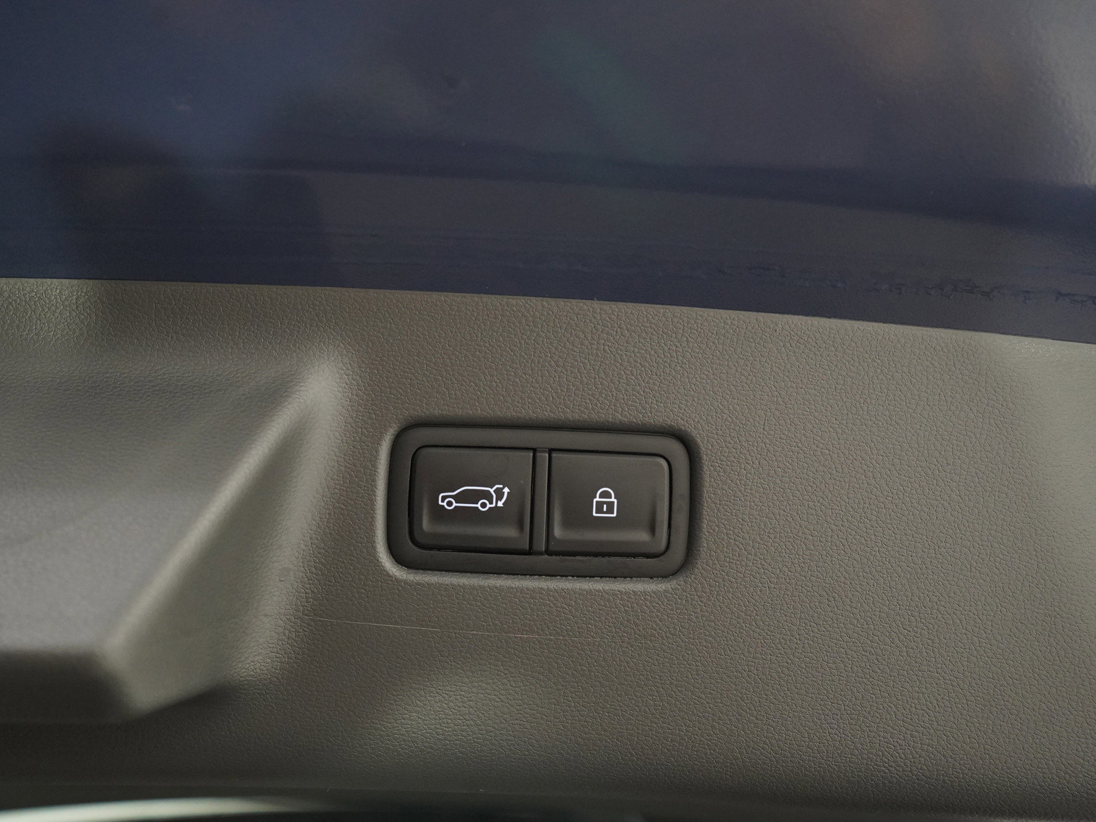 2025 Hyundai Santa Fe SEL photo 9