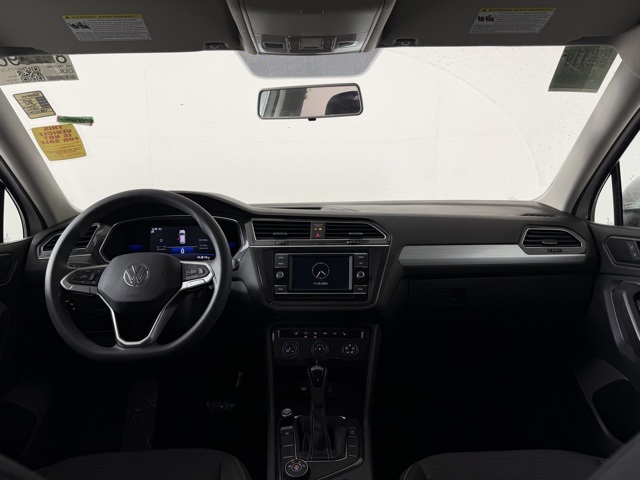 2022 Volkswagen Tiguan S photo 4