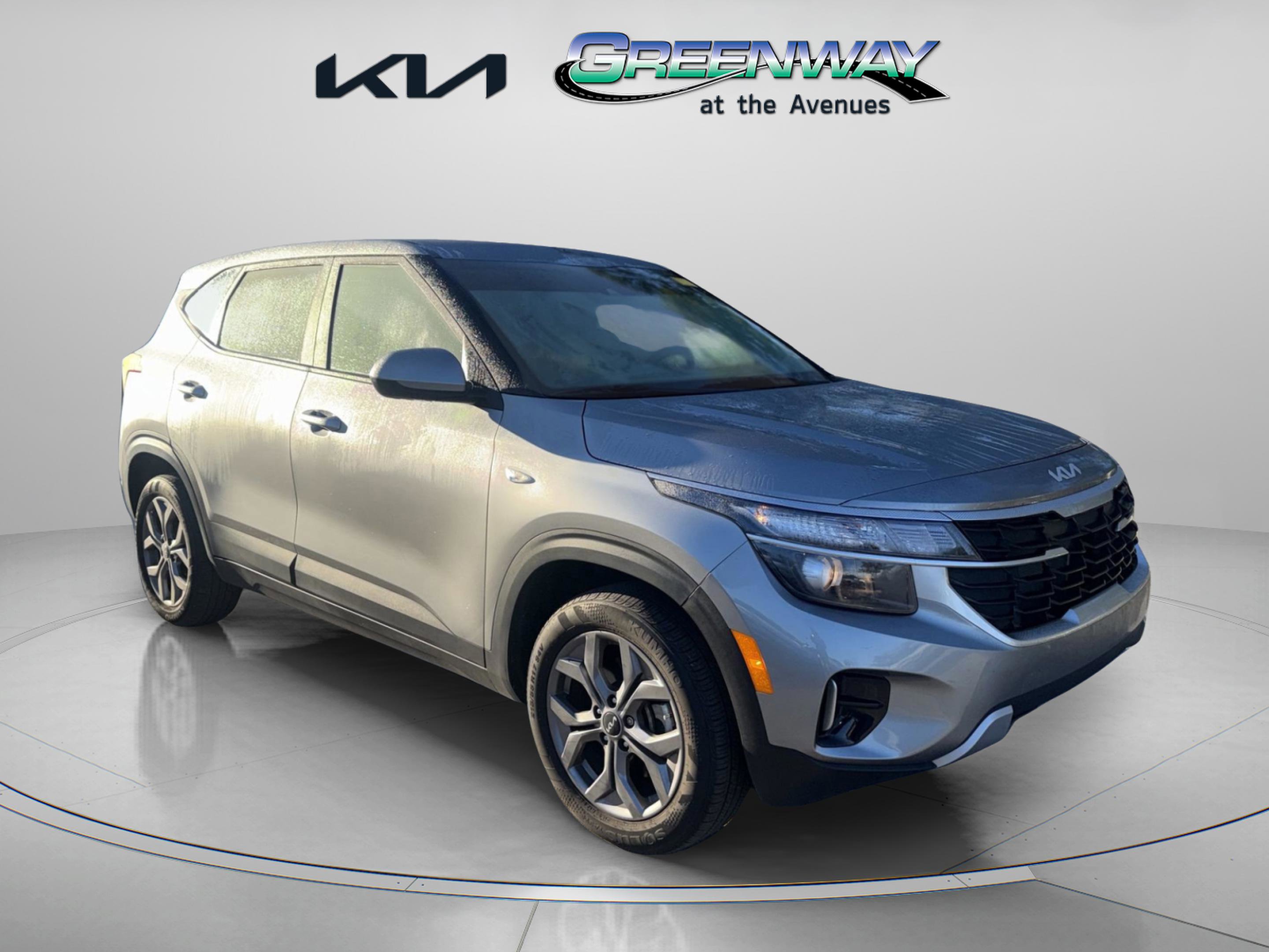 2024 Kia Seltos LX's photo