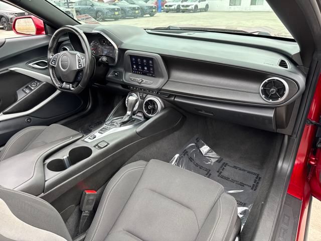 2023 Chevrolet Camaro 1LT photo 19