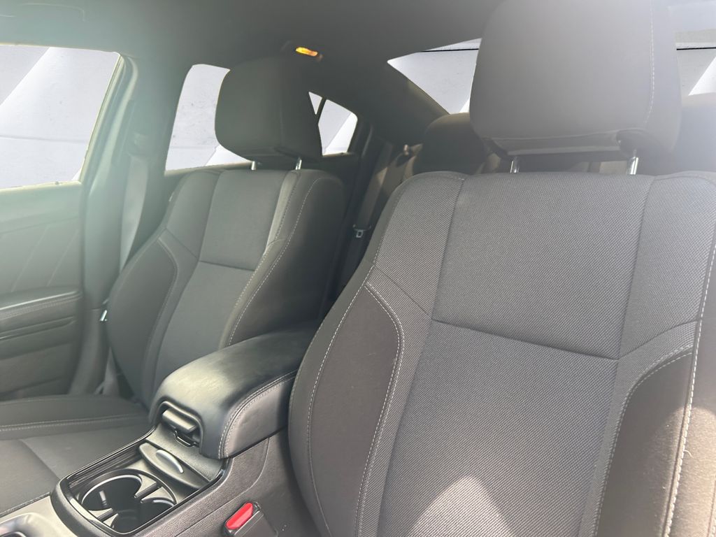 2022 Dodge Charger SXT photo 8