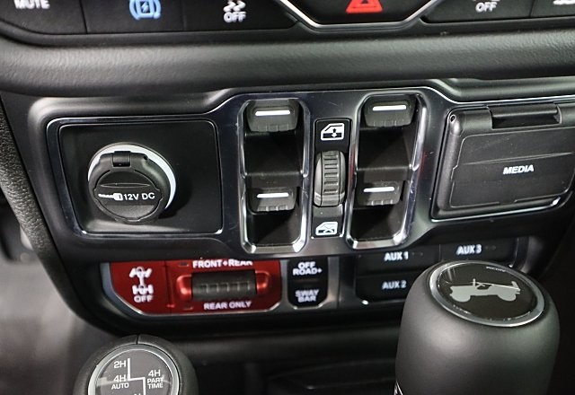 2024 Jeep Wrangler Rubicon 4xe photo 33