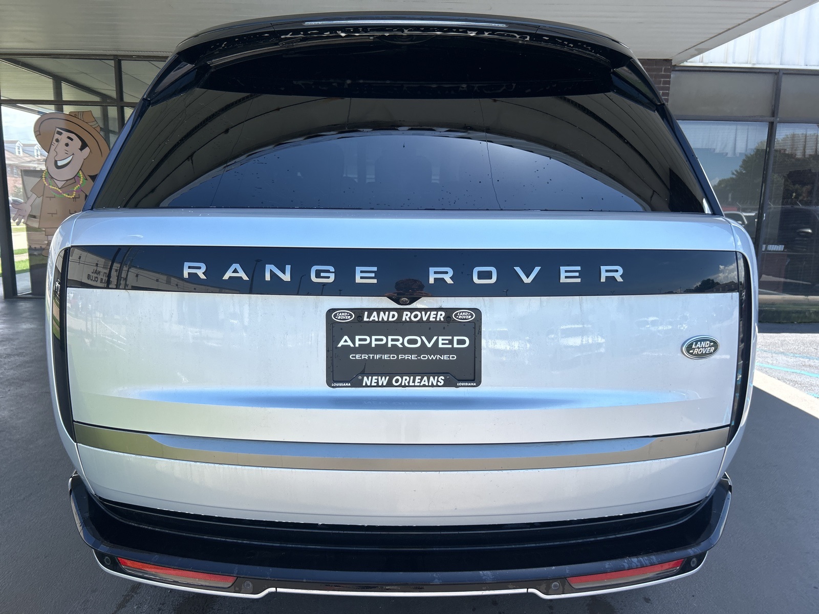 2023 Land Rover Range Rover SE photo 5