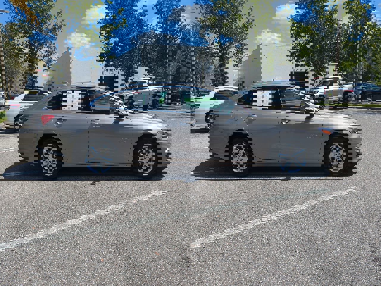 2023 Chevrolet Malibu 1LT photo 4