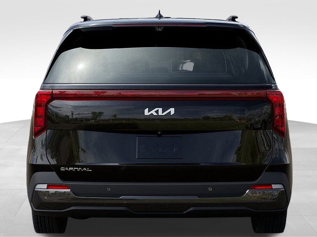 2026 Kia Carnival SX photo 12