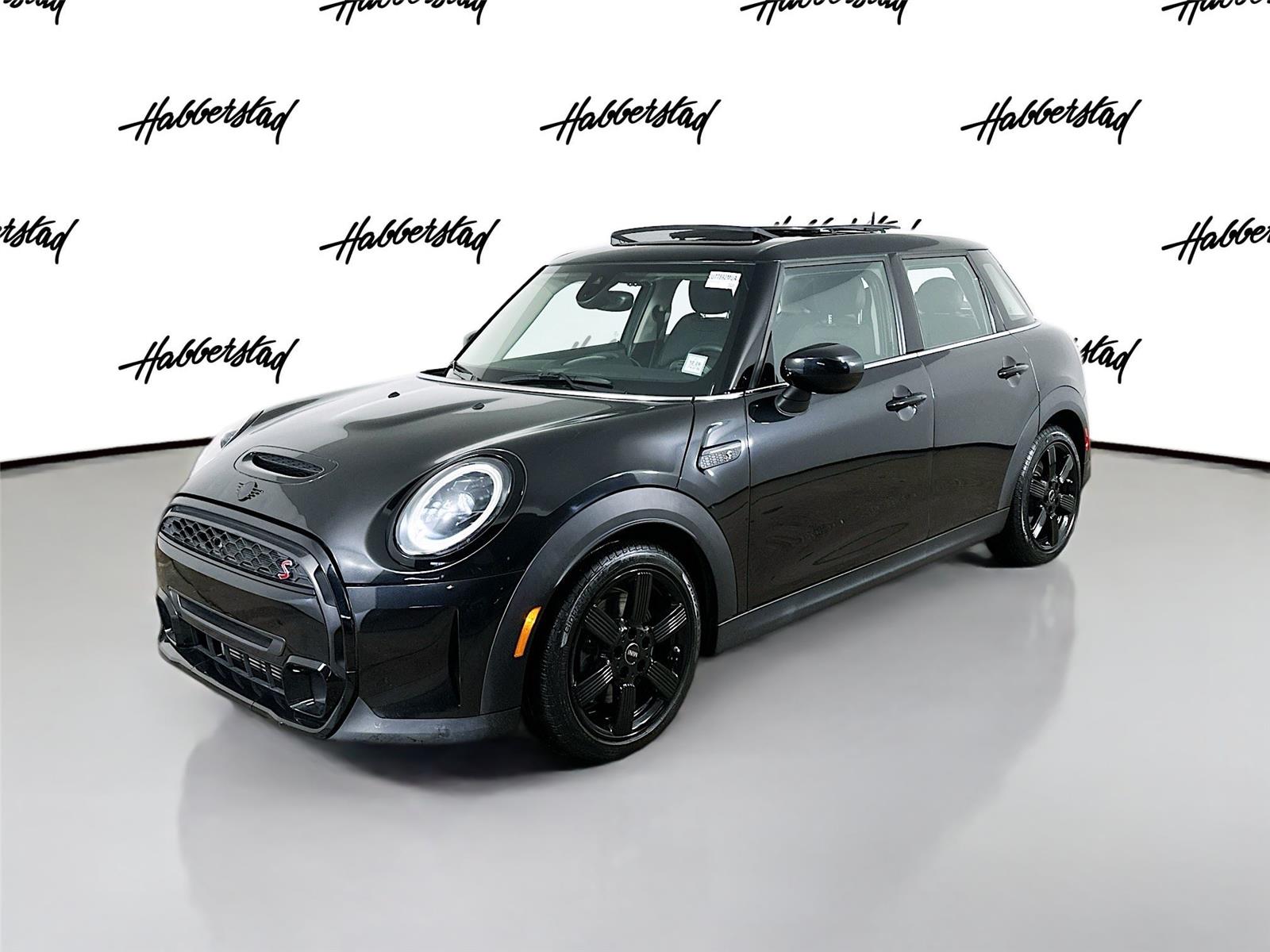 2024 MINI Hardtop 4 Door S's photo