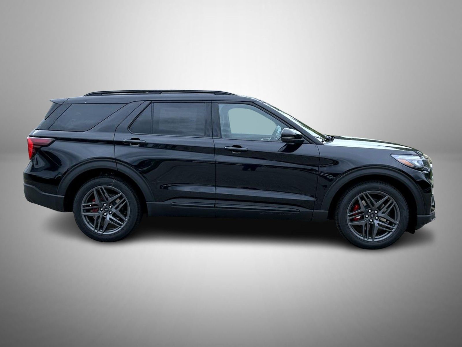 2025 Ford Explorer ST photo 2