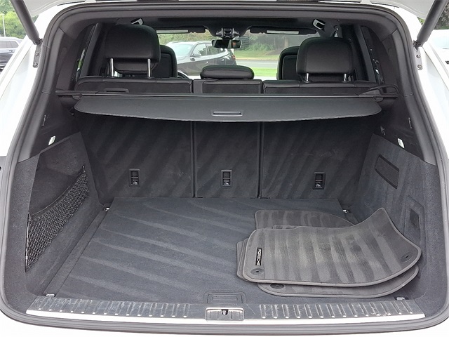 2019 Porsche Cayenne Base photo 28
