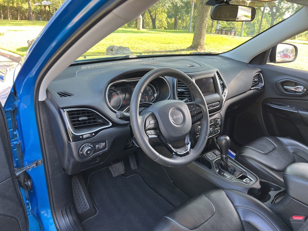 2020 Jeep Cherokee Altitude photo 10