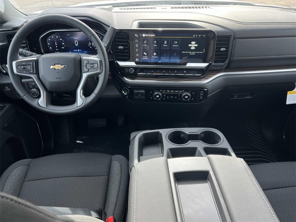 2026 Chevrolet Silverado 1500 LT photo 3