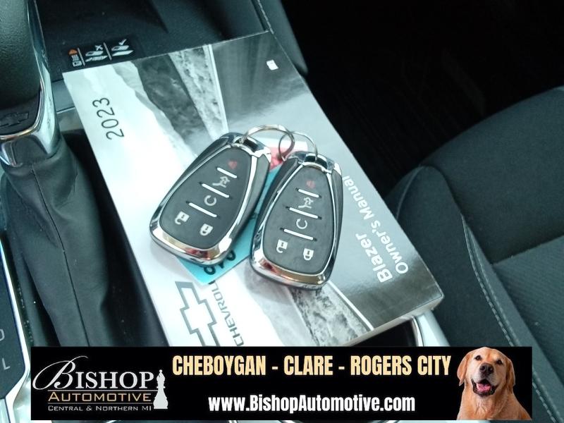 2023 Chevrolet Blazer 2LT photo 4