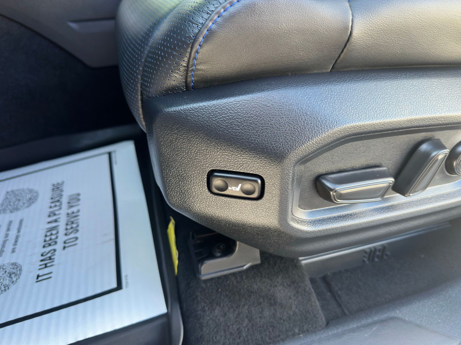 2025 Toyota Sequoia Platinum photo 13