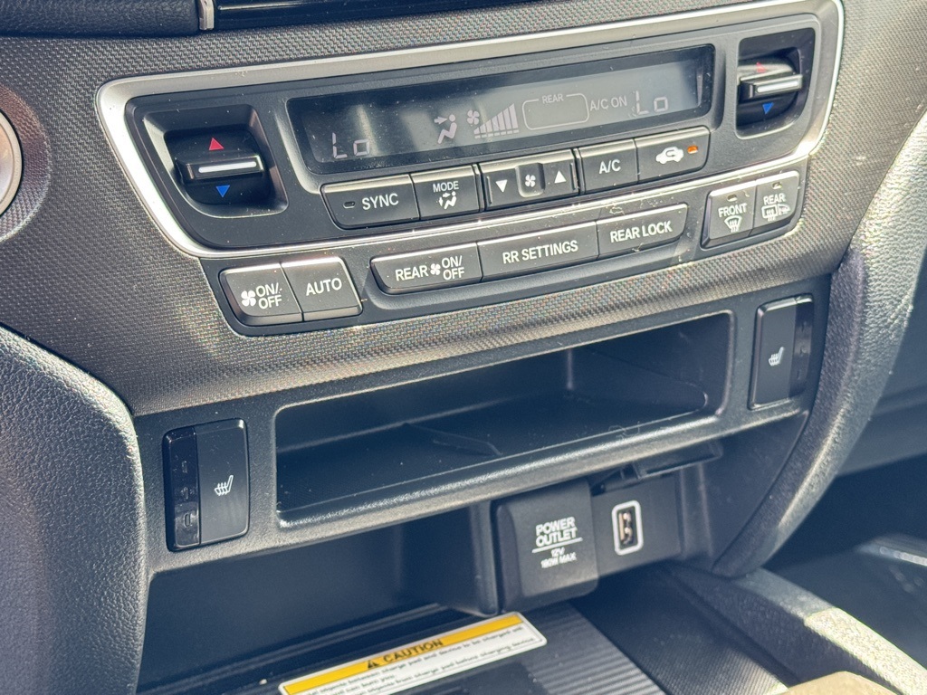 2022 Honda Pilot TrailSport photo 13
