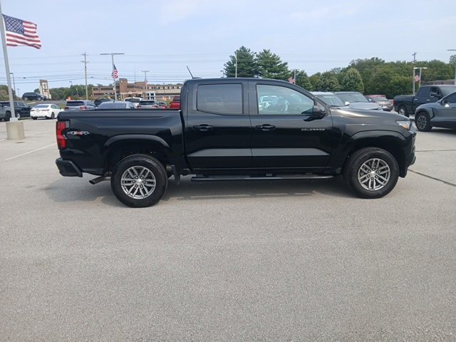 2024 Chevrolet Colorado LT photo 6