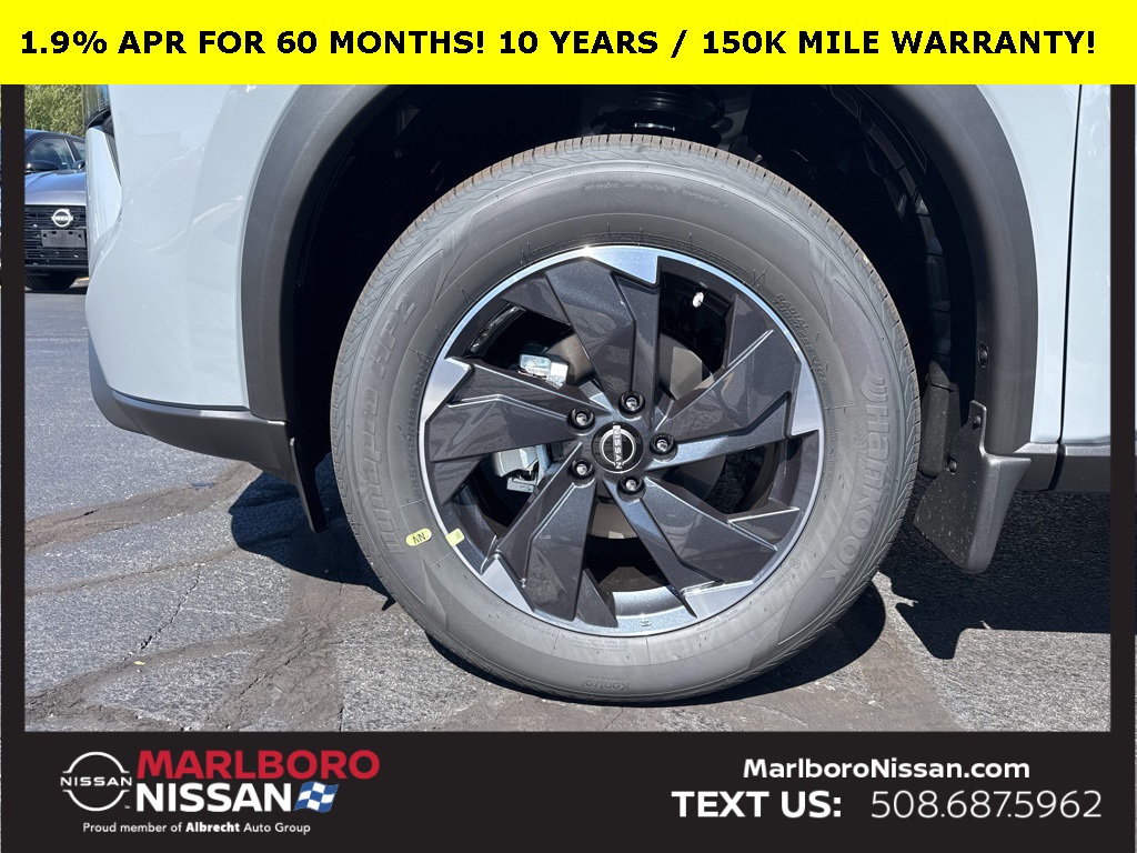 2026 Nissan Rogue SV photo 11