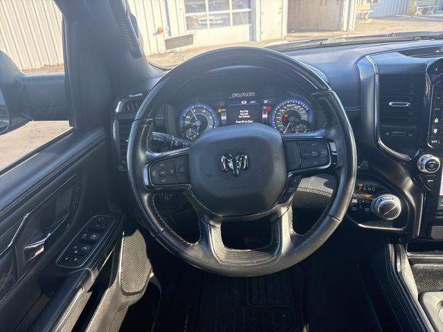 2022 Ram 1500 Limited photo 2