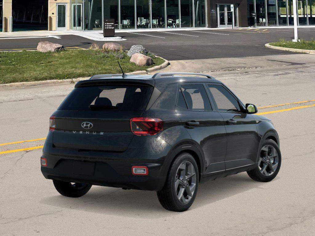 2025 Hyundai Venue SEL photo 4