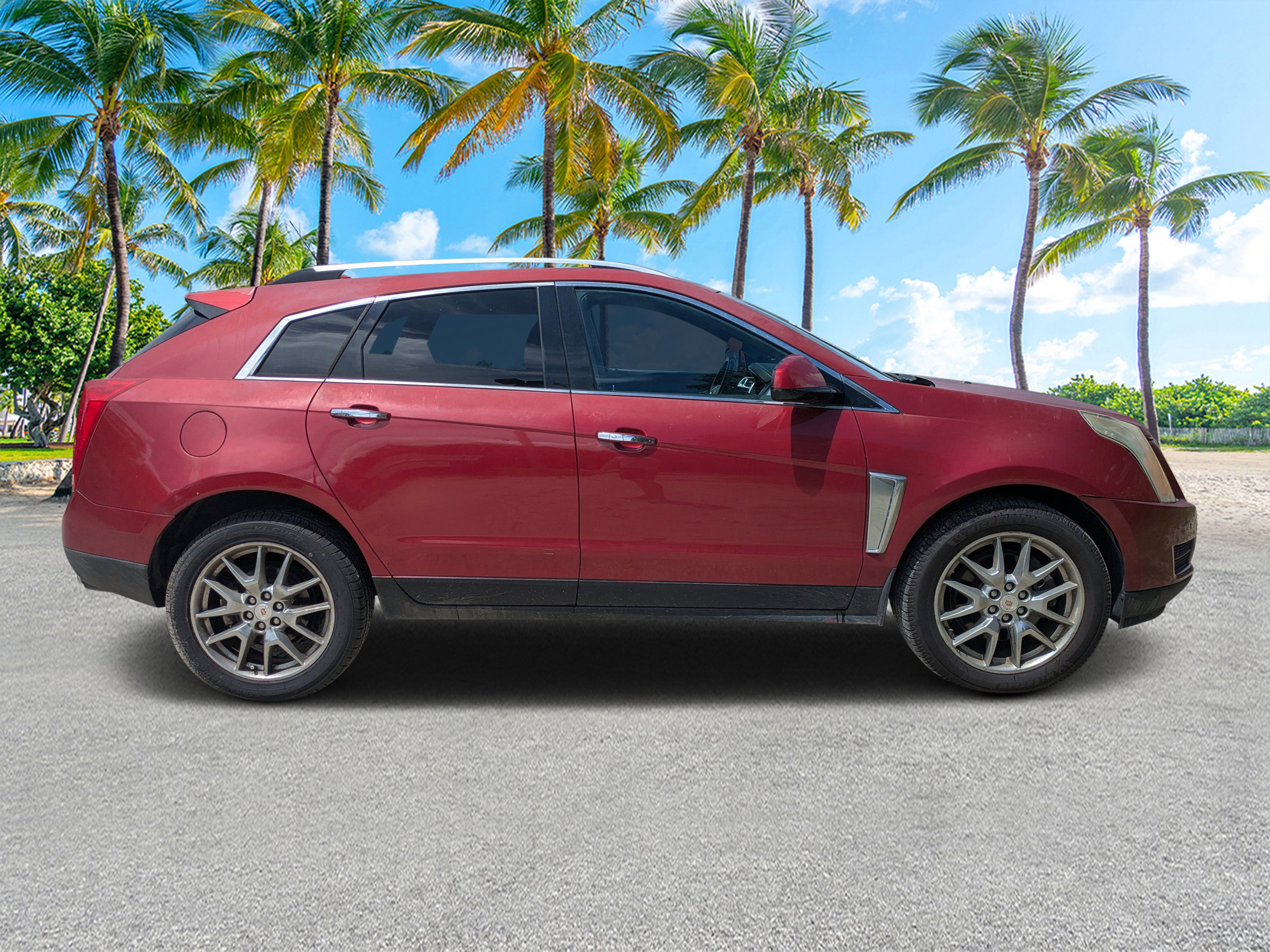 Used 2014 Cadillac SRX Luxury Collection with VIN 3GYFNBE32ES632745 for sale in LaBelle, FL