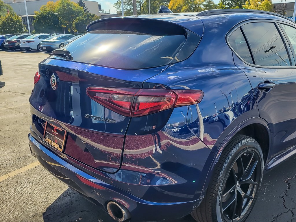 2021 Alfa Romeo Stelvio Ti photo 5