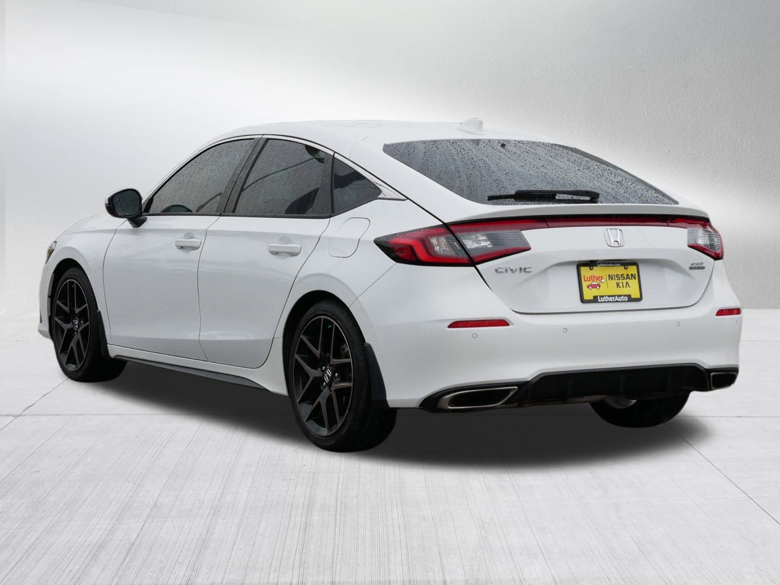 2023 Honda Civic Hatchback Sport Touring photo 3