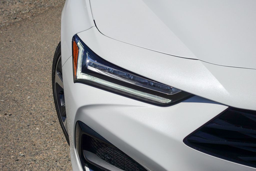 2025 Acura TLX Technology photo 3