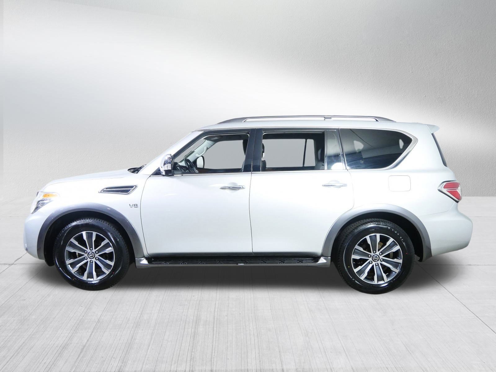 2019 Nissan Armada SL photo 4