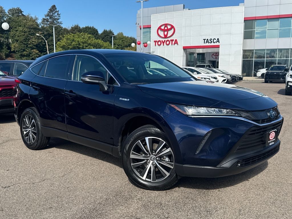 2021 Toyota Venza LE's photo
