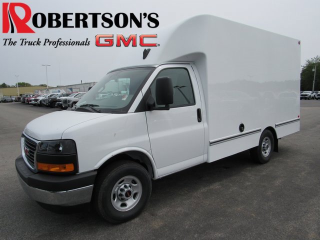 2025 GMC Savana Cutaway Work Van