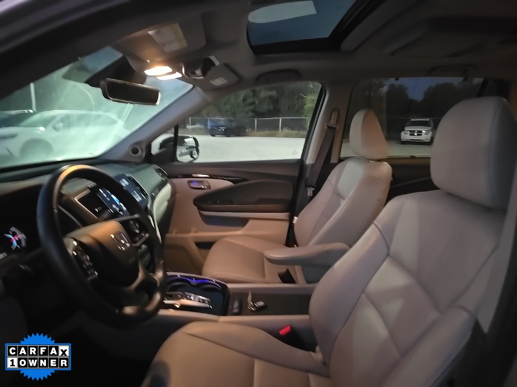 2022 Honda Pilot Touring photo 4