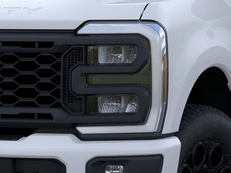 2025 Ford F-350 Lariat photo 18