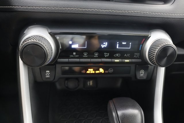 2023 Toyota RAV4 LE photo 15