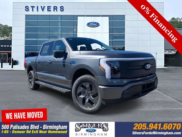 2025 Ford F-150 Lightning Flash's photo