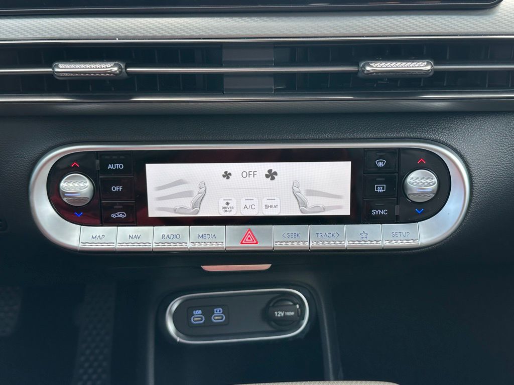 2025 Genesis GV60 Advanced AWD photo 34
