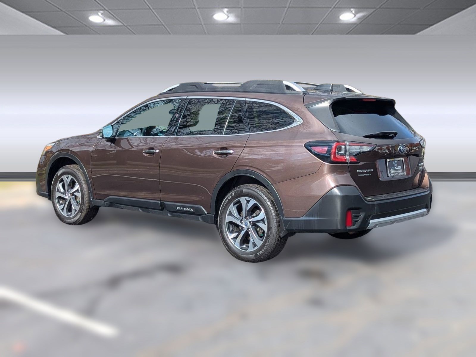 2020 Subaru Outback Touring photo 3
