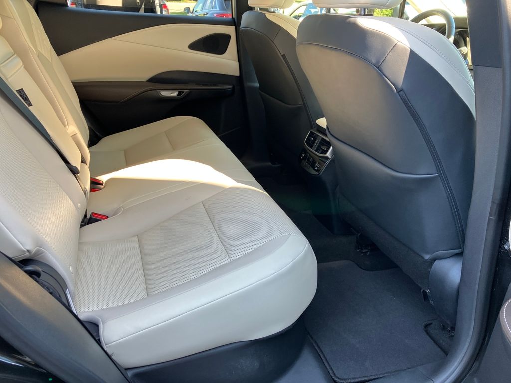 2023 Lexus RX photo 29
