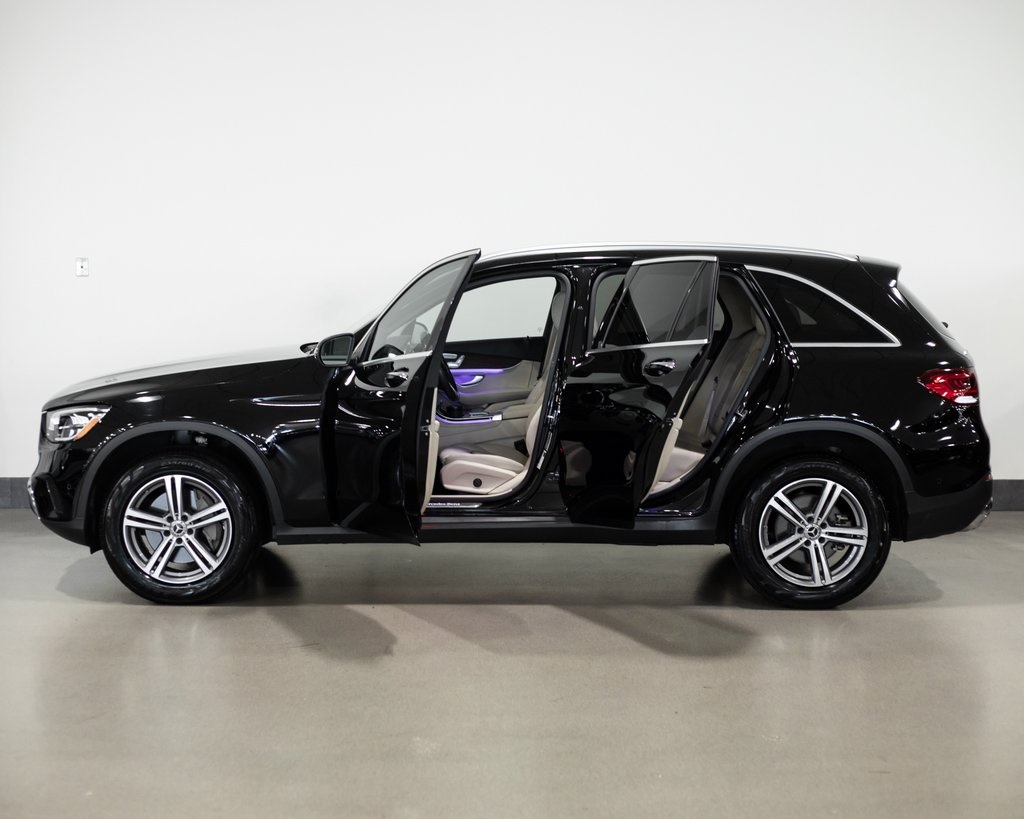 2022 Mercedes Benz GLC 300 4MATIC photo 3