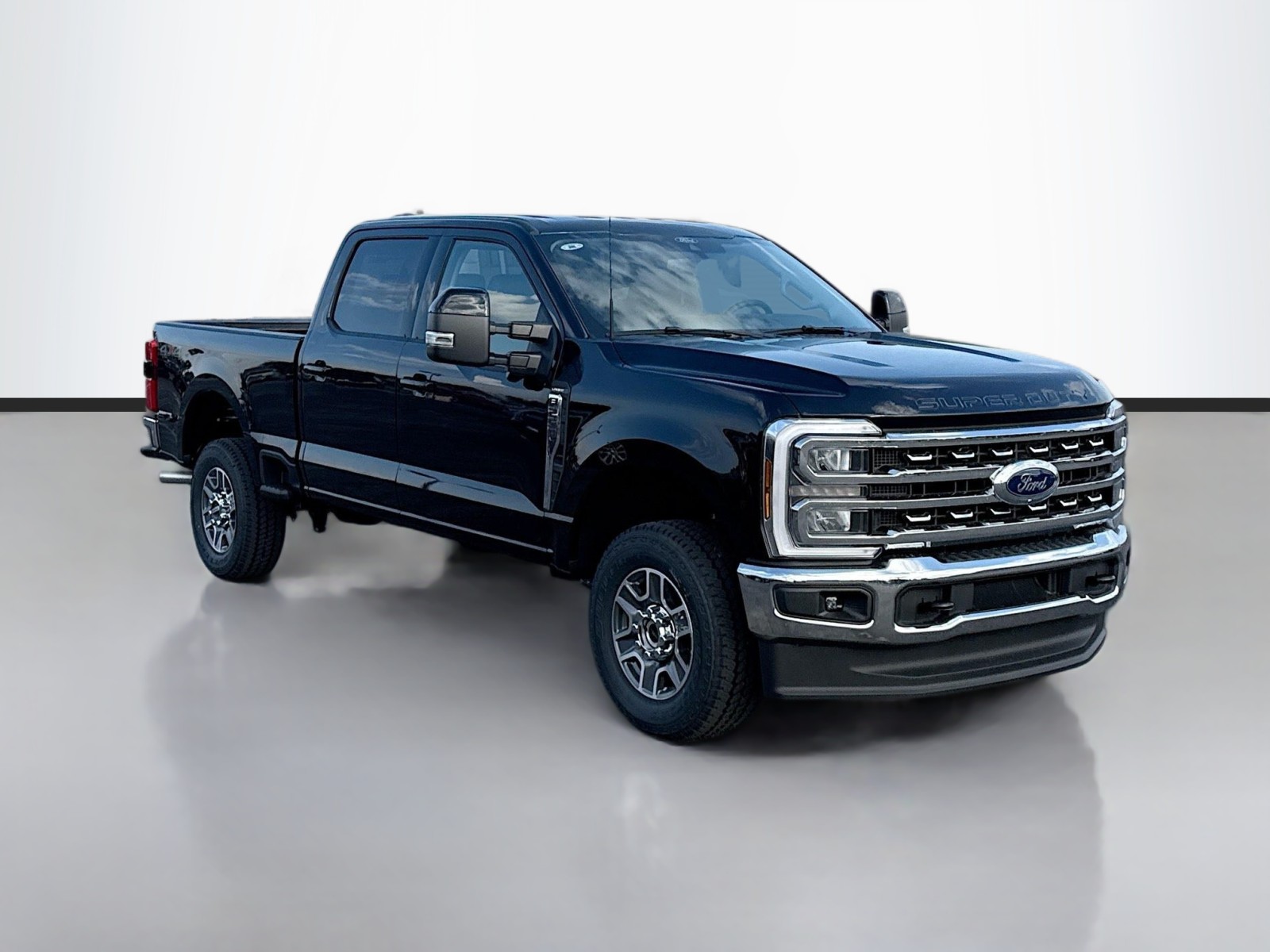2026 Ford F-250 Lariat photo 3