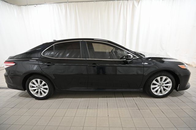 2019 Toyota Camry L photo 12