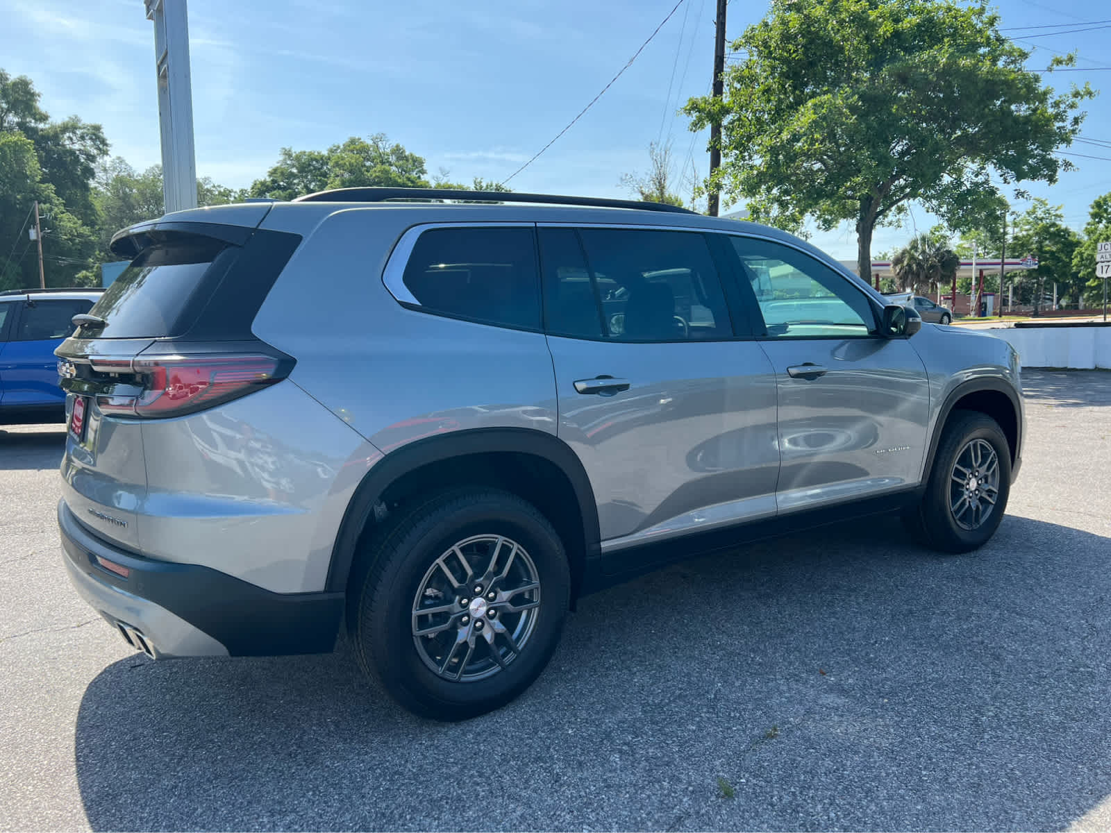 2025 Gmc Acadia Elevation photo 3