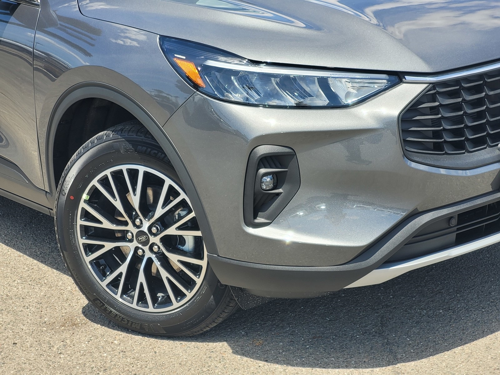 2025 Ford Escape Base photo 4