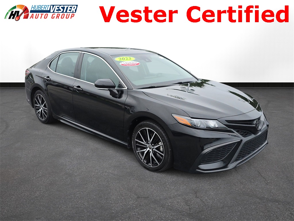 2023 Toyota Camry SE photo 4