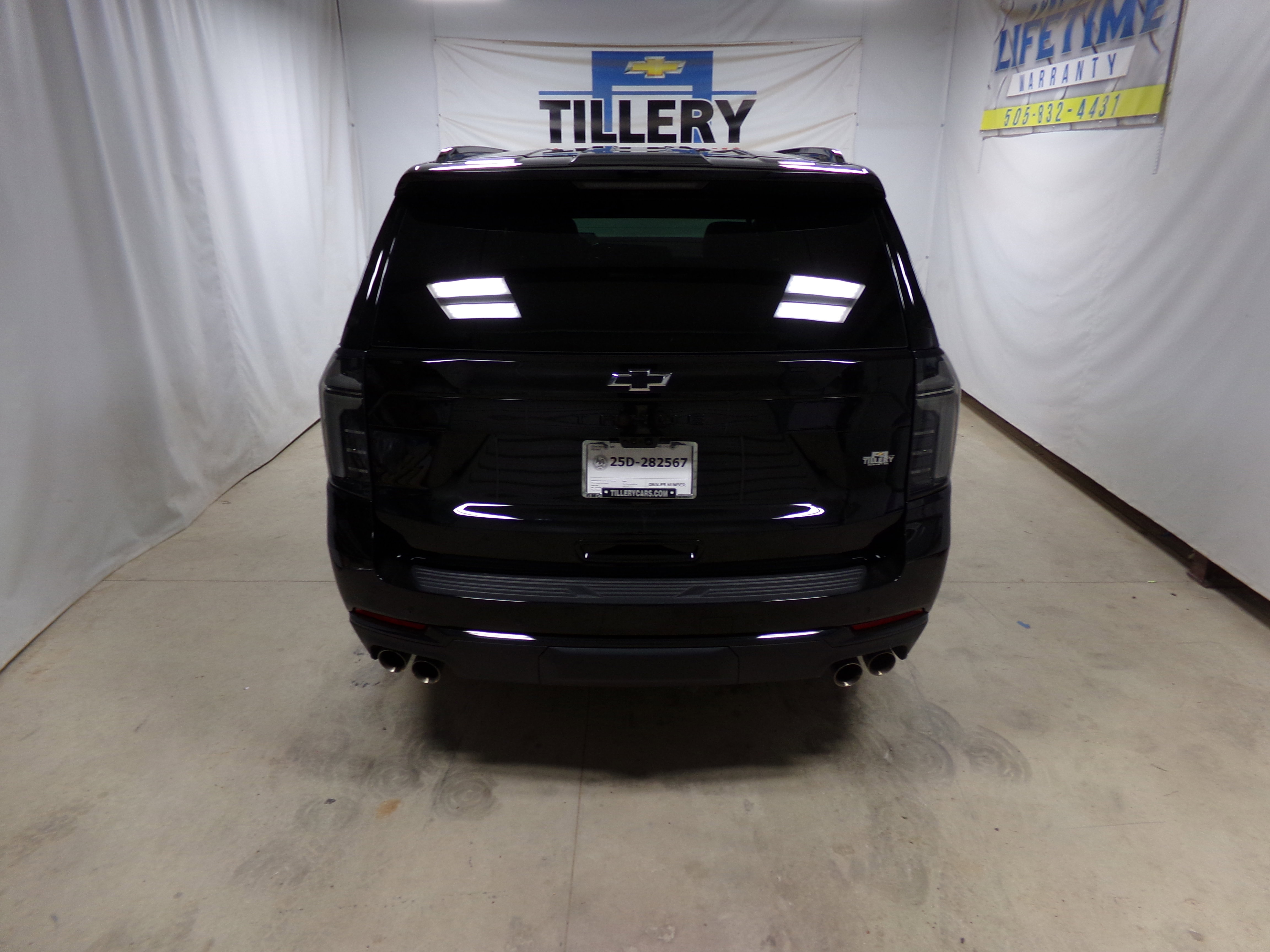 2025 Chevrolet Tahoe Z71 photo 5