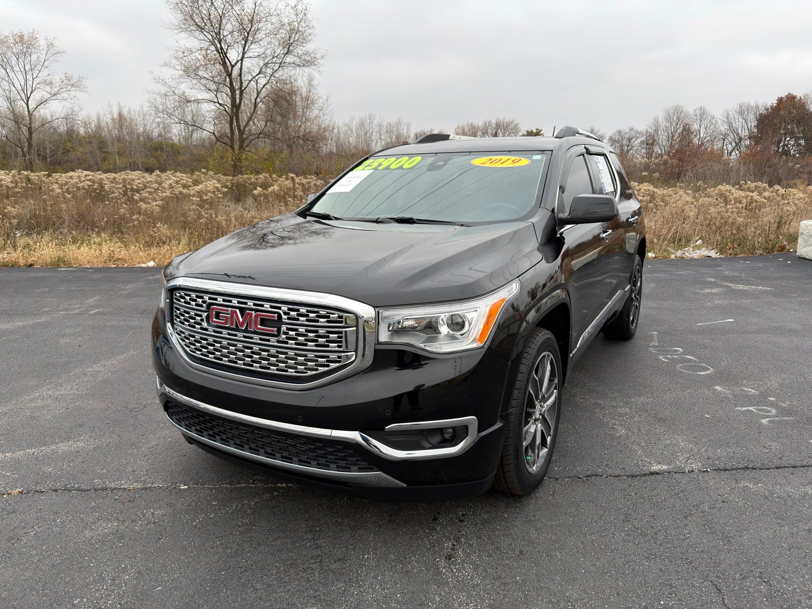 2019 Gmc Acadia Denali photo 2