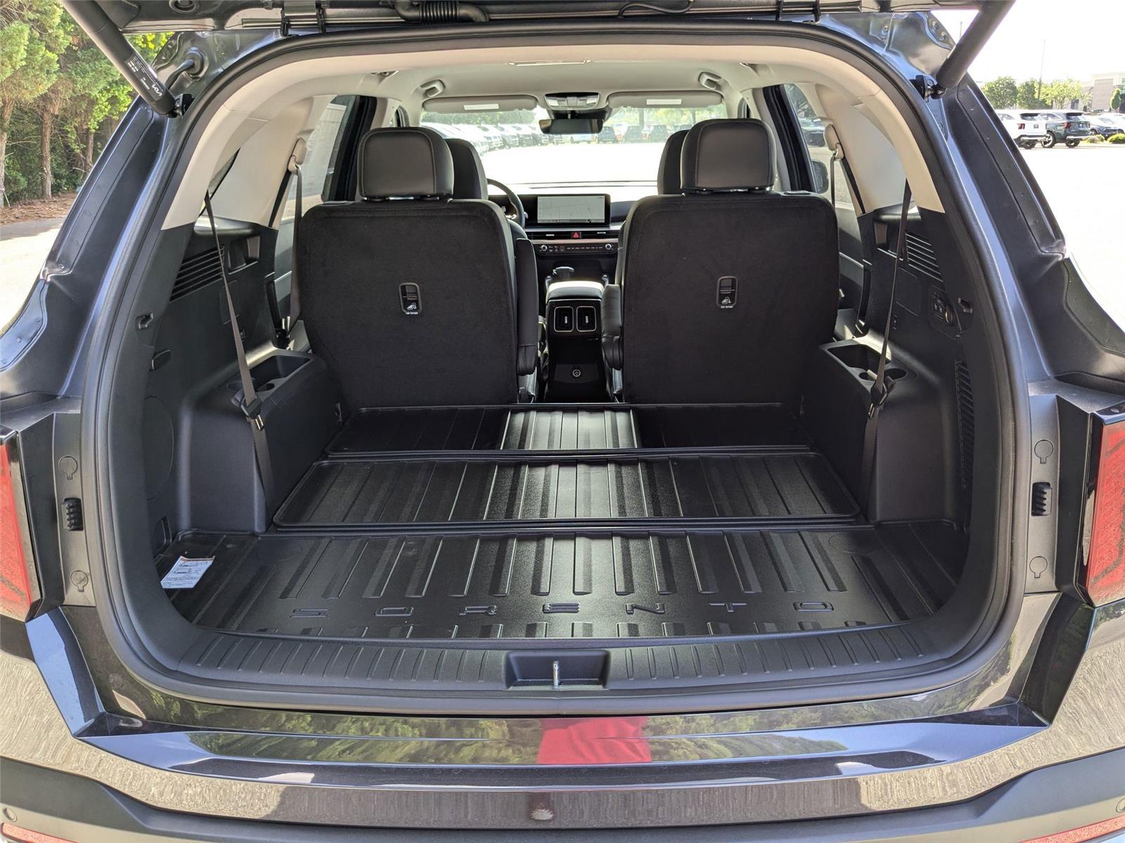 2025 Kia Sorento EX photo 30