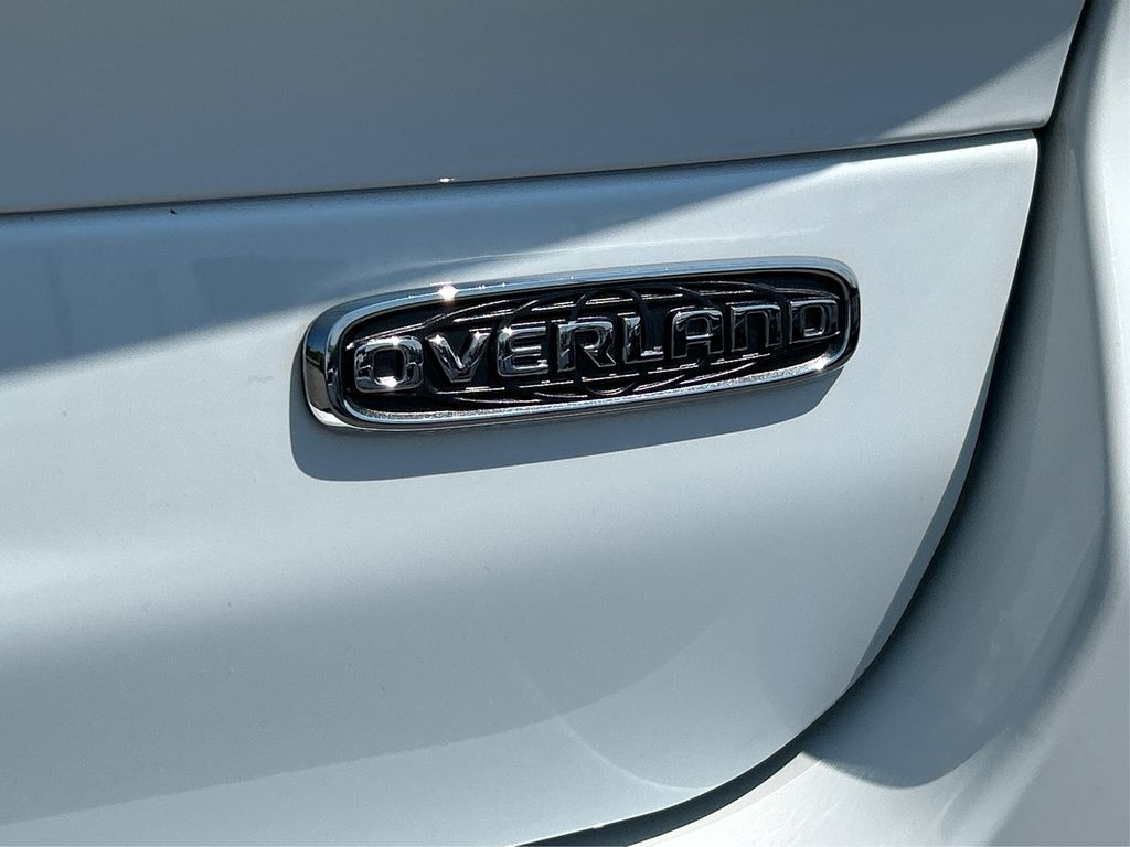2023 Jeep Grand Cherokee Overland photo 15