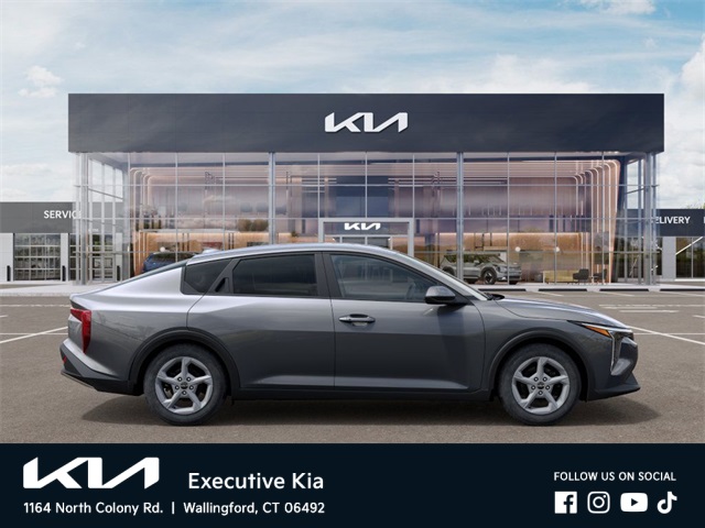 2025 Kia K4 LXS photo 2