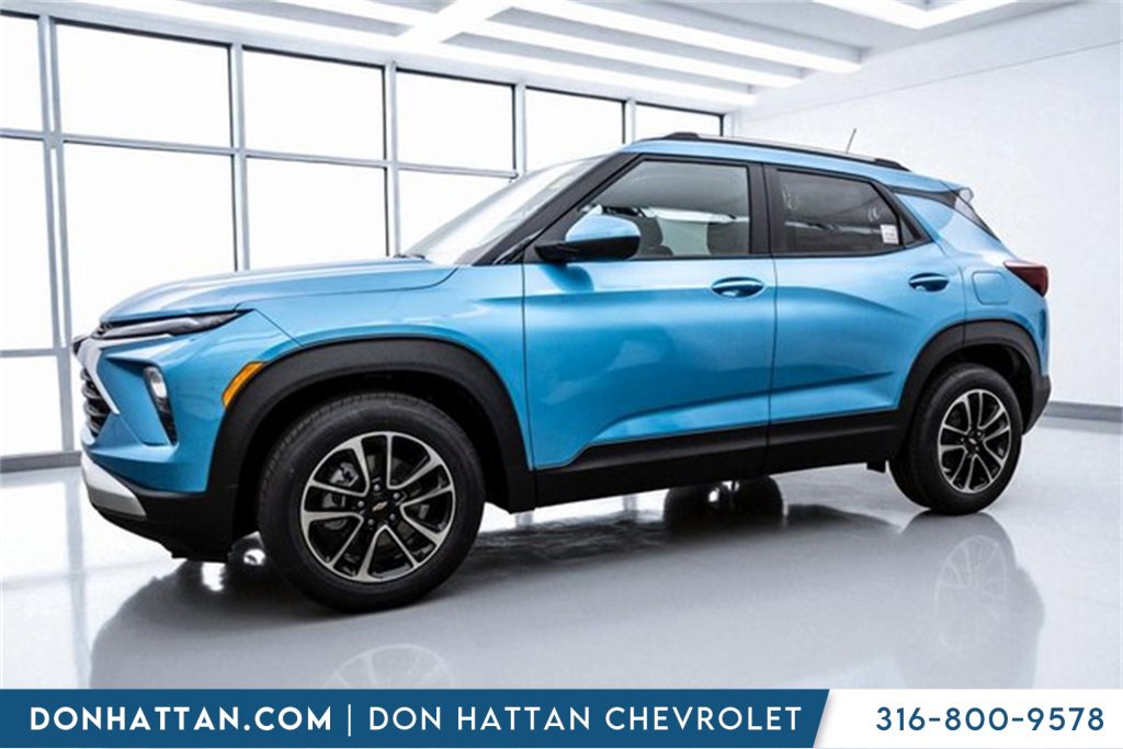 2026 Chevrolet Trailblazer LT photo 2