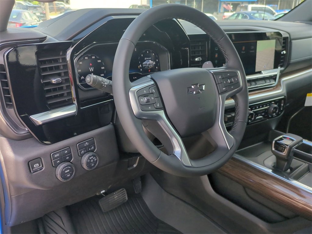 2025 Chevrolet Silverado 1500 RST photo 4
