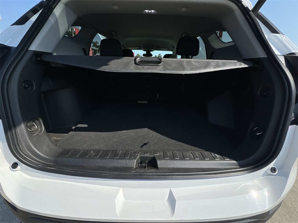 2023 Gmc Terrain SLE photo 27